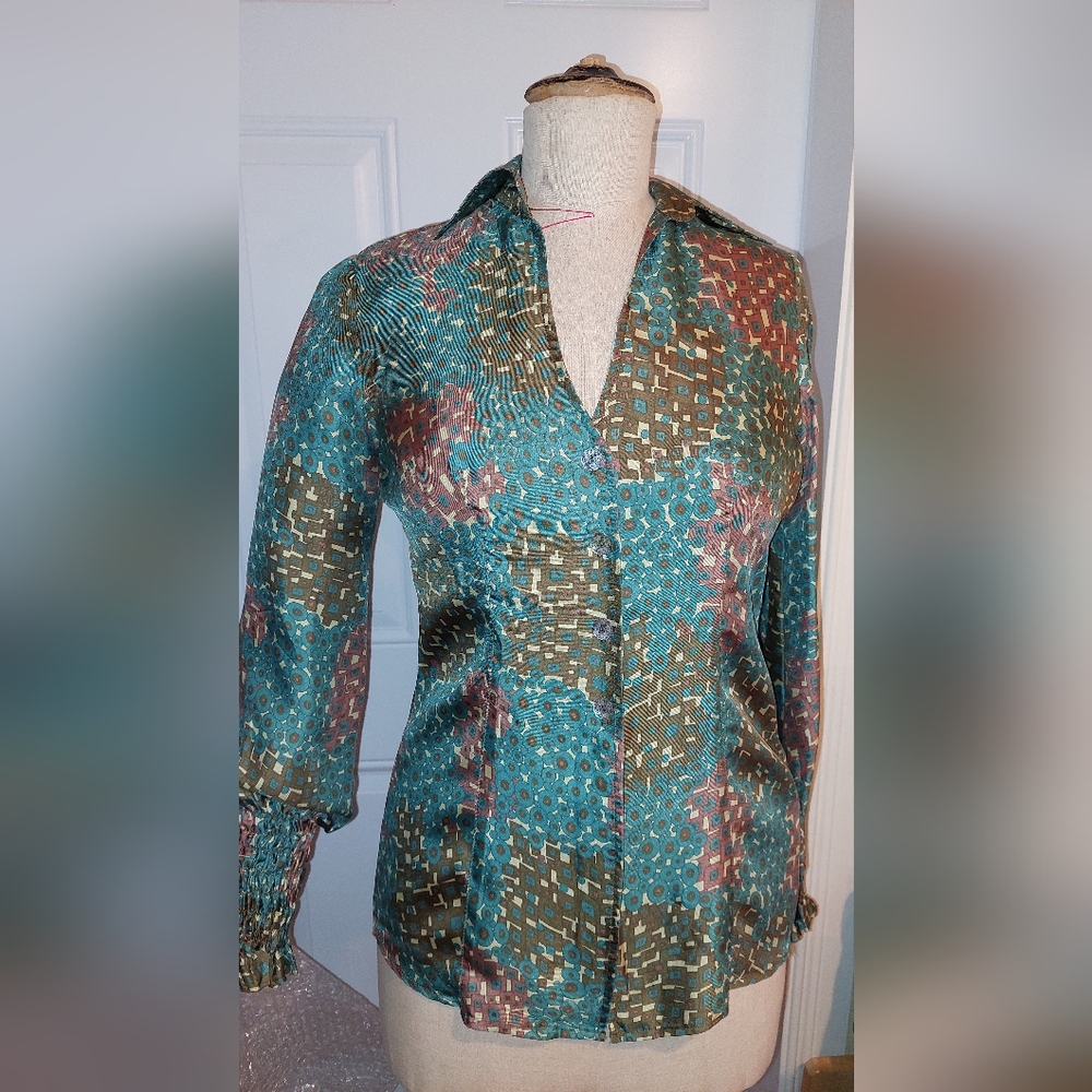 Pure Silk Italy 
Geometric Patterned Blouse